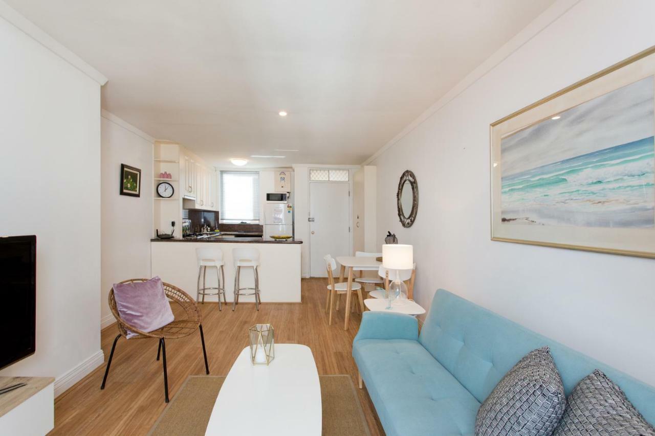Ocean Breeze Apartment Fremantle Exterior photo